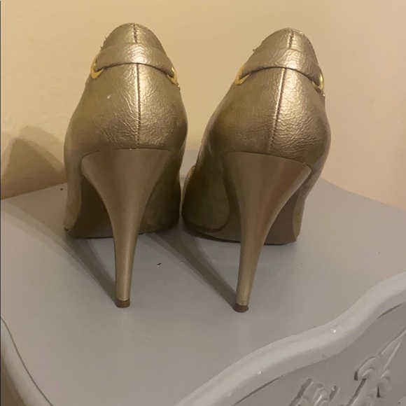 Good heels - Picture 3 of 4